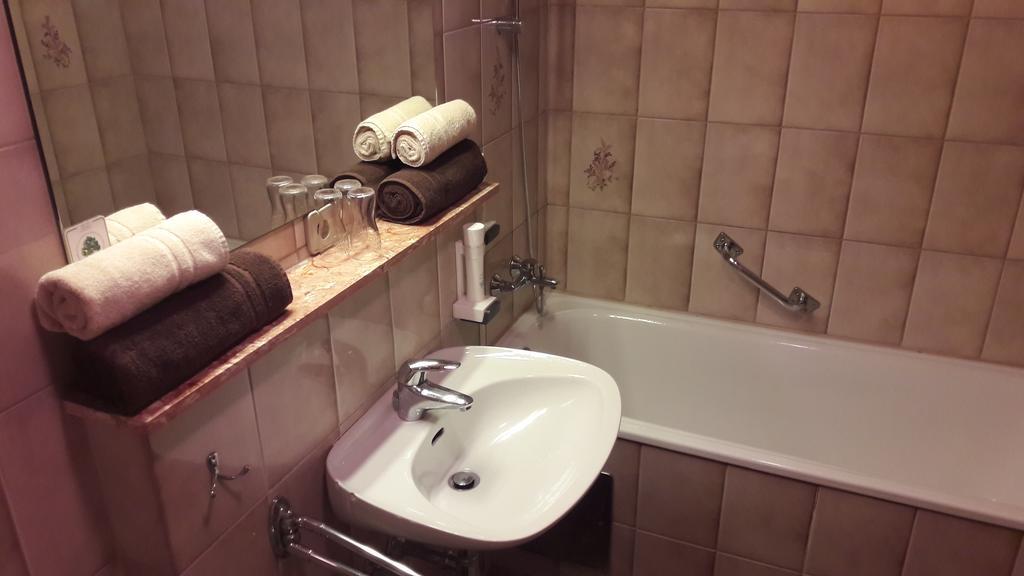 Hotel Sonnhof-Grobming Bagian luar foto
