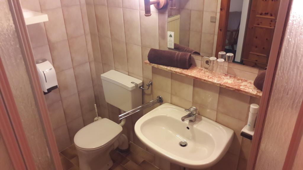 Hotel Sonnhof-Grobming Bagian luar foto